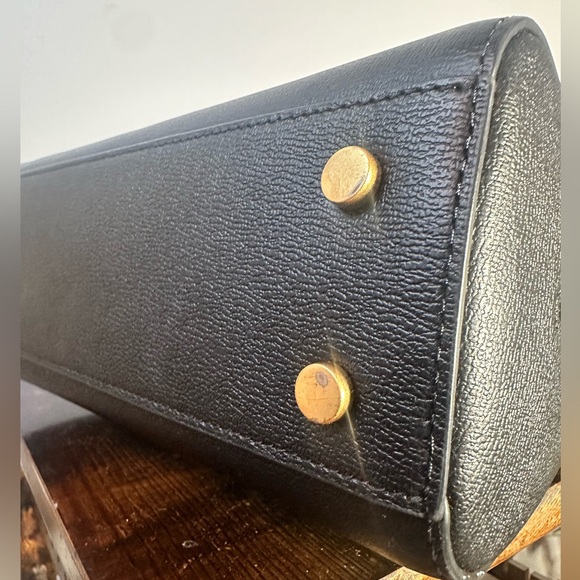 Kate Spade Katy small textured leather Black and gold Handbag crossbody preloved - Picture 11 of 15